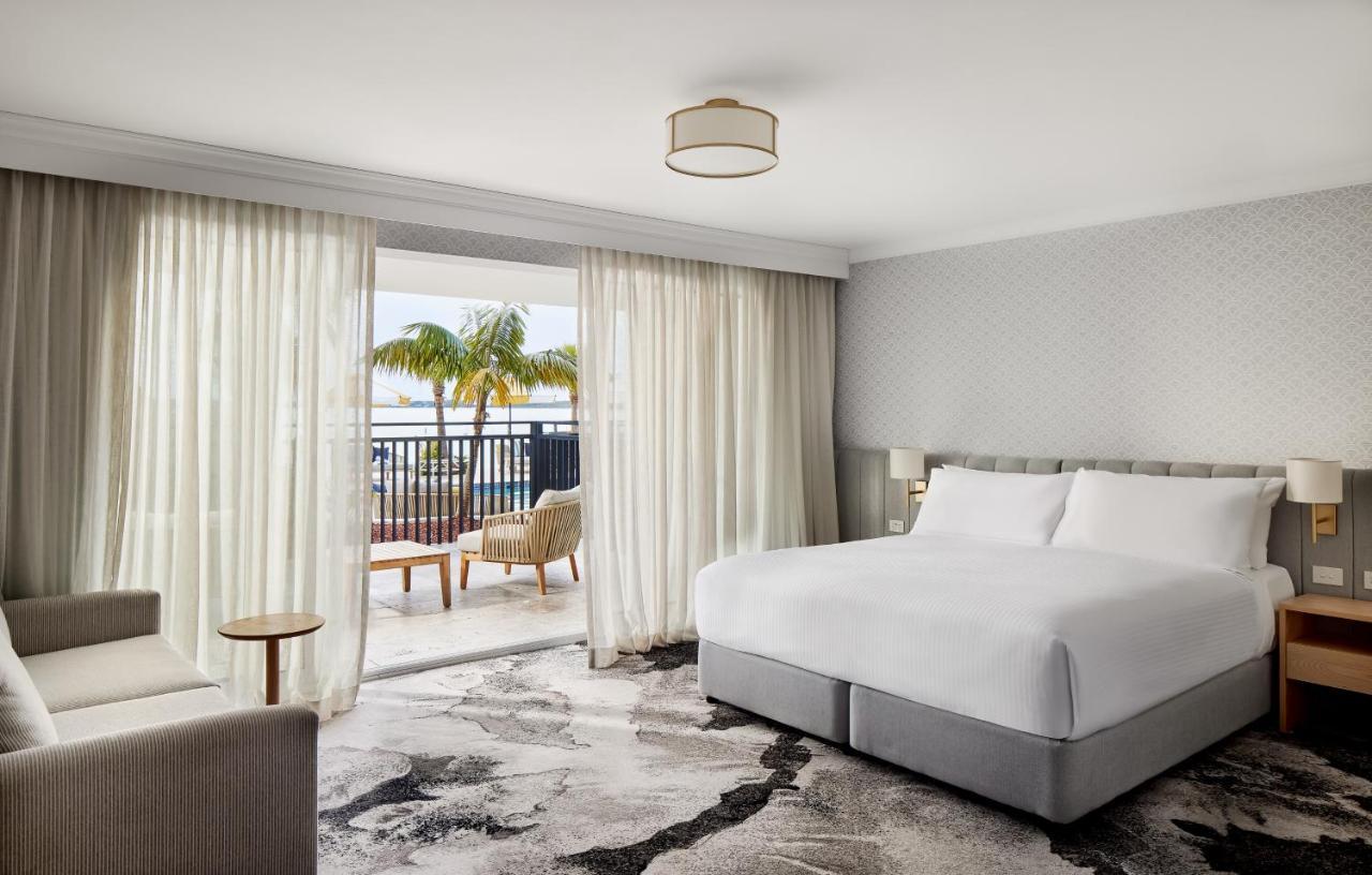 The Beachcomber Hotel & Resort, Ascend Hotel Collection Токли Экстерьер фото A guest room at the Hilton San Diego Bayfront
