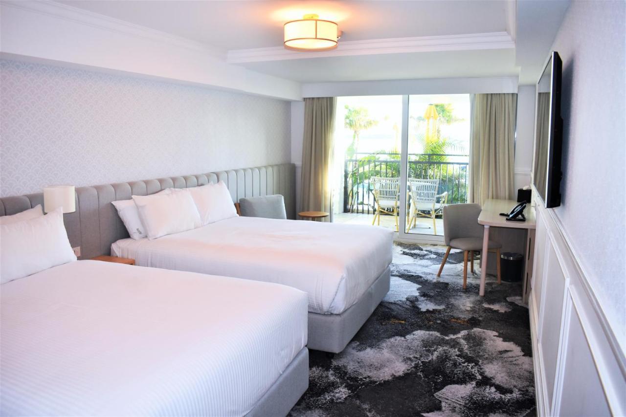 The Beachcomber Hotel & Resort, Ascend Hotel Collection Токли Экстерьер фото A room at the hotel