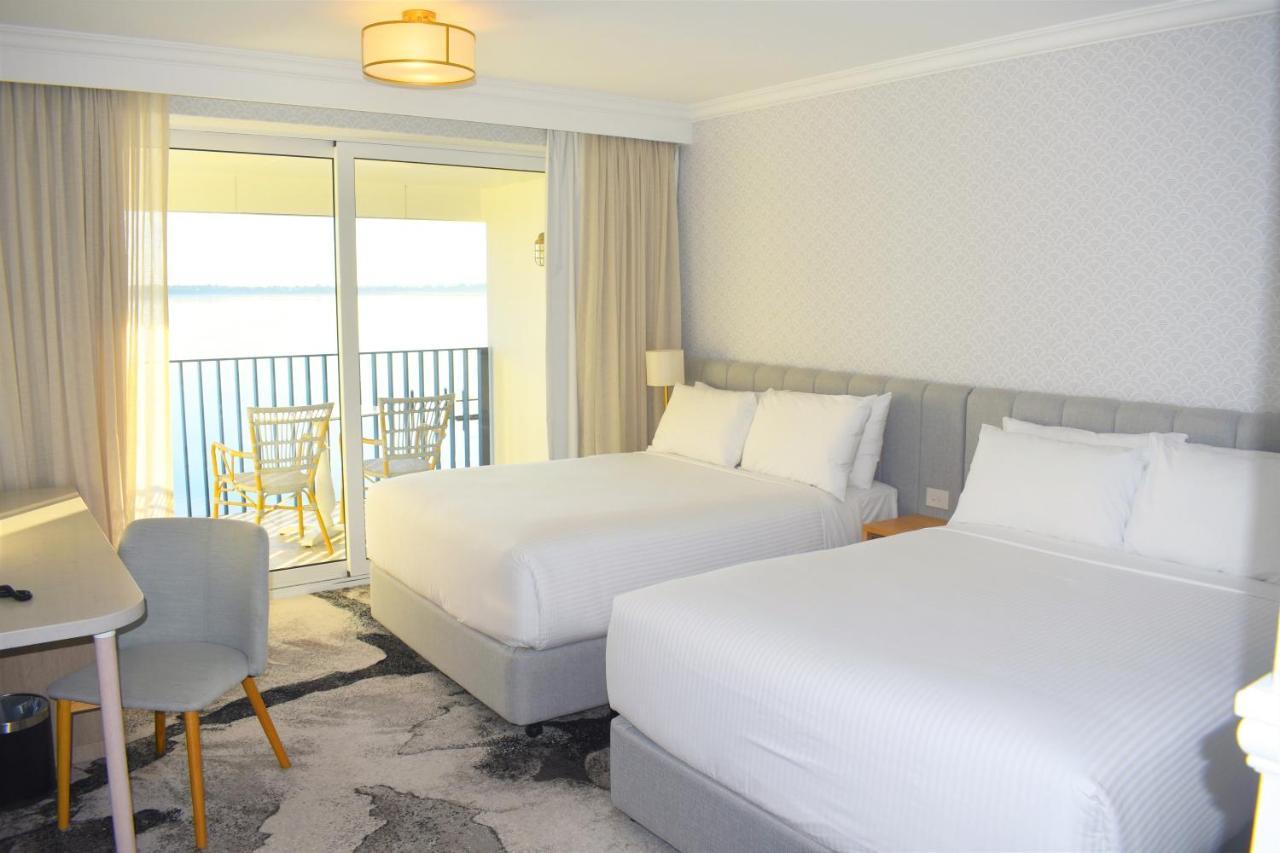 The Beachcomber Hotel & Resort, Ascend Hotel Collection Токли Экстерьер фото A room at the Hilton San Diego Bayfront
