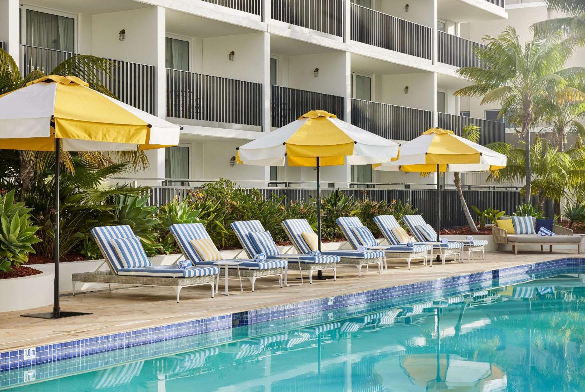 The Beachcomber Hotel & Resort, Ascend Hotel Collection Токли Экстерьер фото The pool at The Standard, East Village