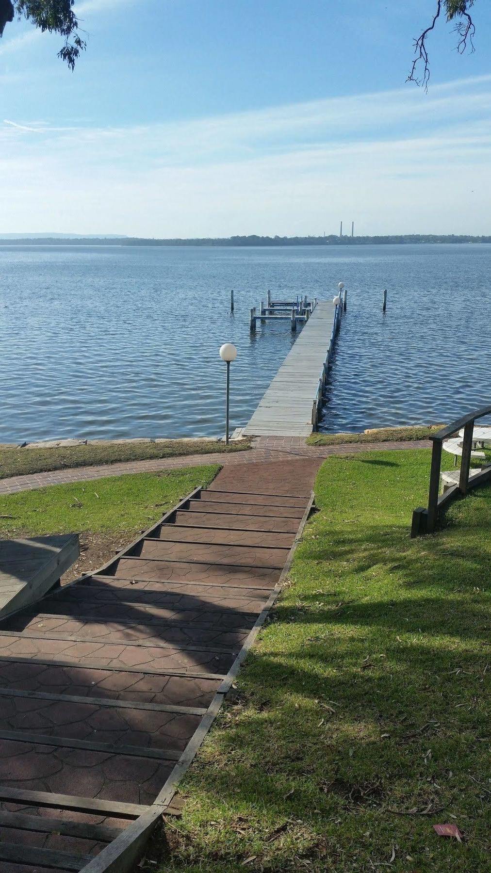 The Beachcomber Hotel & Resort, Ascend Hotel Collection Токли Экстерьер фото The pier at the town park